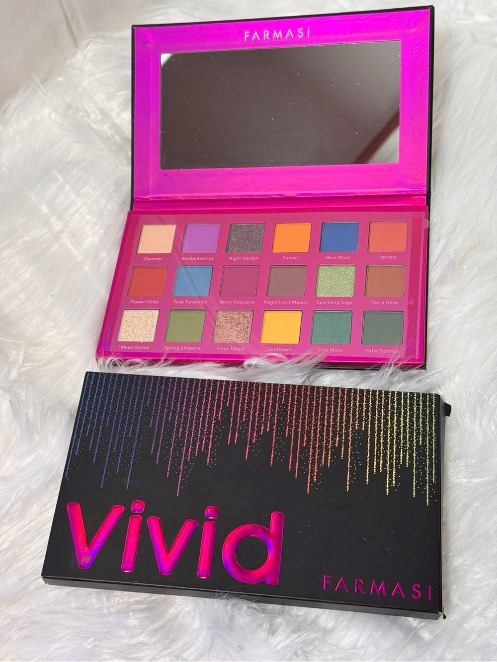 Farmasi Vivid Eyeshadow Palette — Pink Case with Multicolor Shades